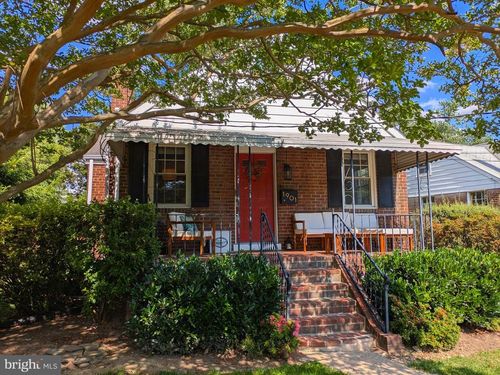 1901 Scroggins Rd, ALEXANDRIA, VA, 22302-3120 | Card Image