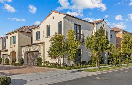 117 Montero, Irvine, CA, 92618-1359 | Card Image
