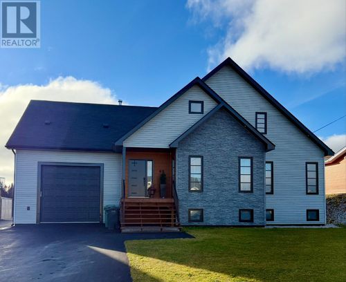 {{alt}} | Card Image