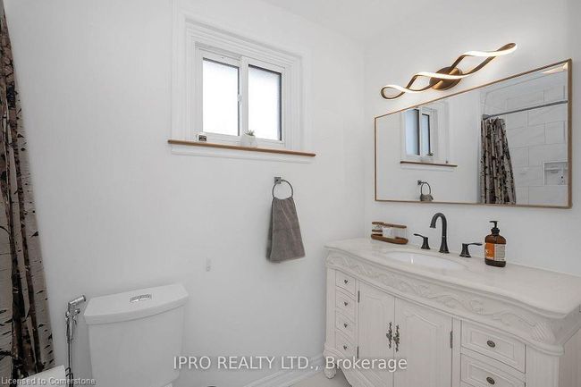 64 Hahn Ave, House other with 3 bedrooms, 2 bathrooms and 3 parking in Cambridge ON | Image 18