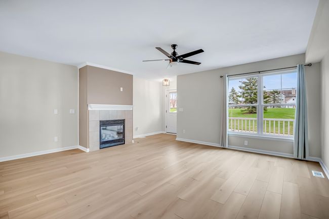 8 - 3672 Oxford Ct, Condo with 3 bedrooms, 3 bathrooms and null parking in Hudsonville MI | Image 5