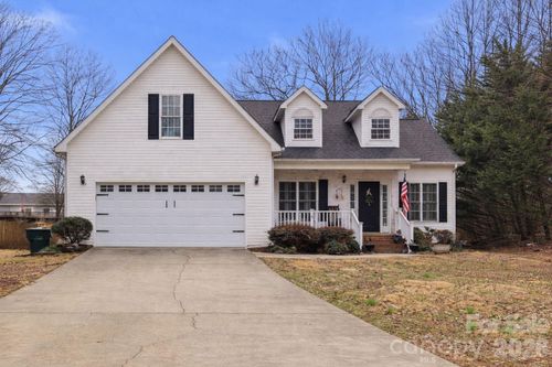 5227 Foley Dr, Hickory, NC, 28602-8280 | Card Image