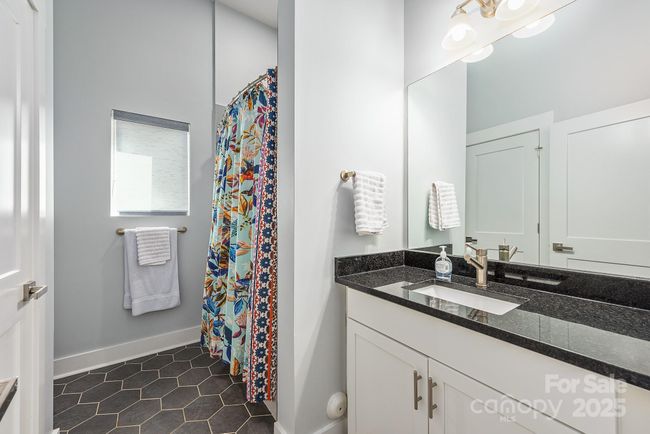 Lower level full bathroom | Image 7