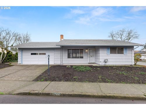 12500 Sw Prince Albert St, King City, OR, 97224-2427 | Card Image