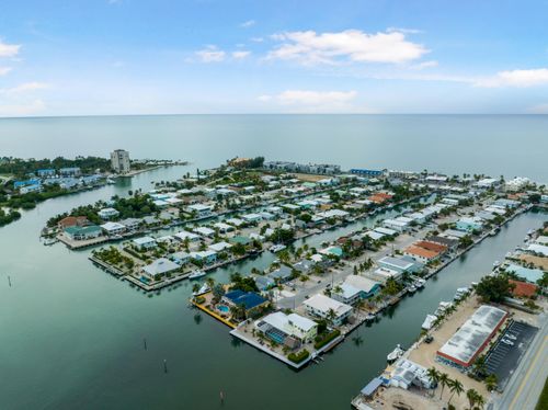 511 4th St, Key Colony Beach, FL, 33051 | Card Image