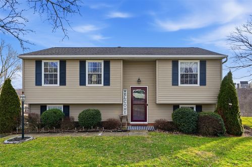 129 Scottsdale Dr, Coraopolis, PA, 15108-9751 | Card Image