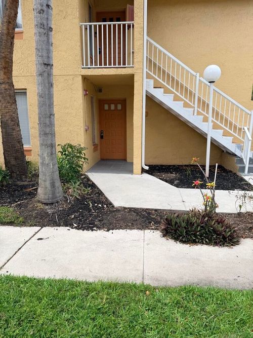 998-998 Coral Club Dr, Coral Springs, FL, 33071-5655 | Card Image