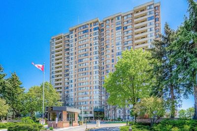 610 - 100 County Court Blvd, Condo with 2 bedrooms, 2 bathrooms and 1 parking in Brampton ON | Image 1