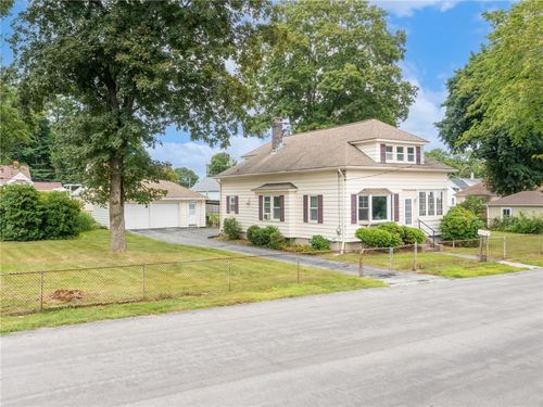 3 Diana Avenue, Smithfield, RI, 02917 | Card Image