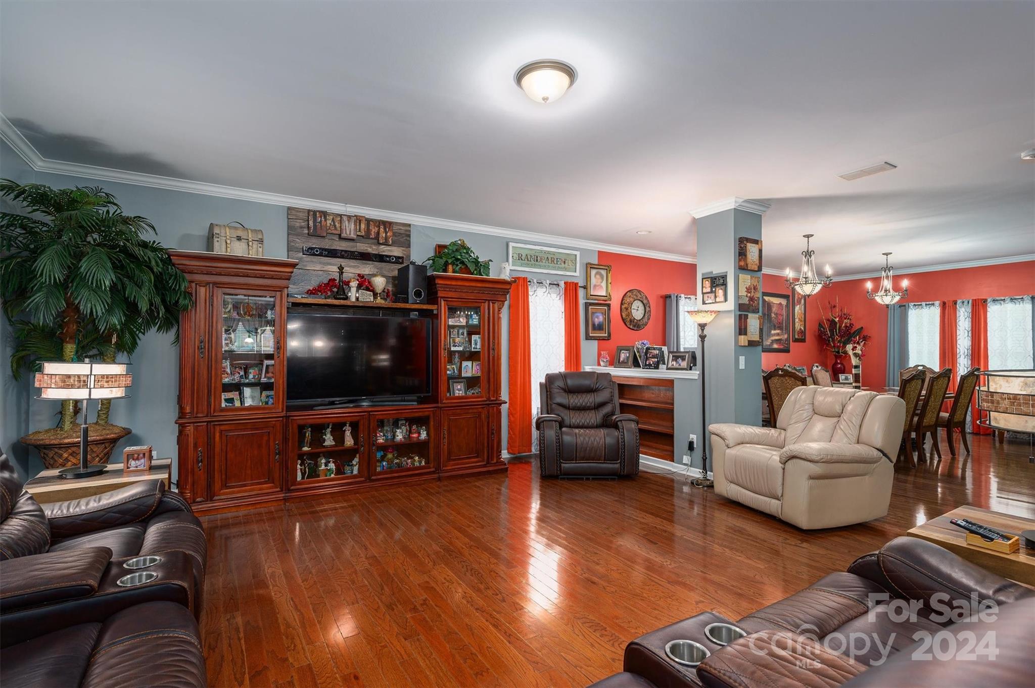 Valley St, Statesville, NC 28677