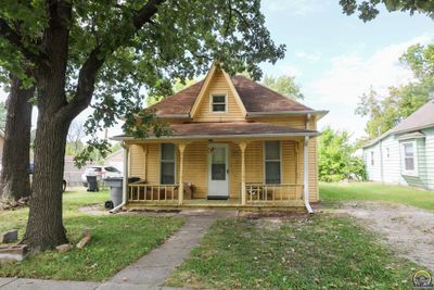 209 Union St, House other with 2 bedrooms, 1 bathrooms and null parking in Emporia KS | Image 1