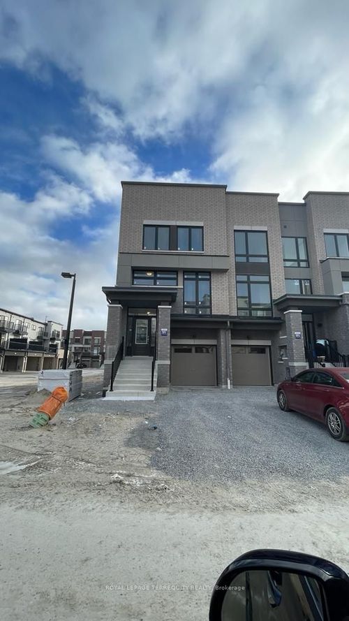 815 Stanstead Path, Oshawa, ON, L1K3G4 | Card Image