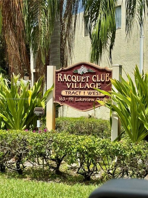 apt-101-185 Lakeview Dr, Weston, FL, 33326-2552 | Card Image
