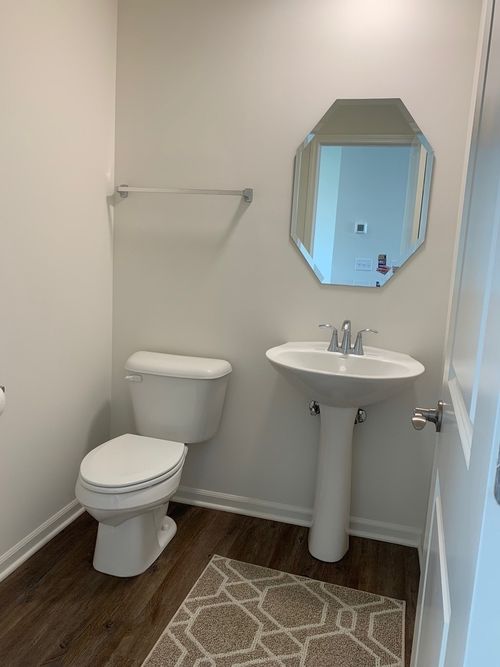 285 Lakeshore Dr, Oswego, IL, 60543-5132 | Card Image