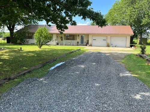 2922 S Brewer Rd, Kiowa, OK, 74553-5052 | Card Image
