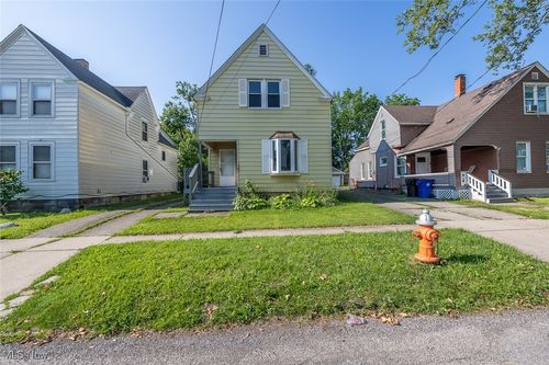 4311 Woburn Ave, Cleveland, OH, 44109-3861 | Card Image