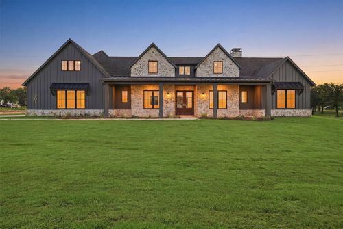 901 Herbert Holw, Weatherford, TX, 76087-8427 | Card Image
