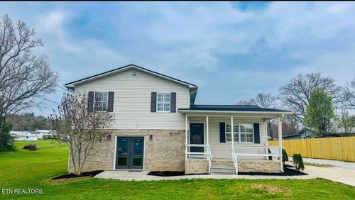 724 W 3rd Ave, Oneida, TN, 37841-2078 | Card Image