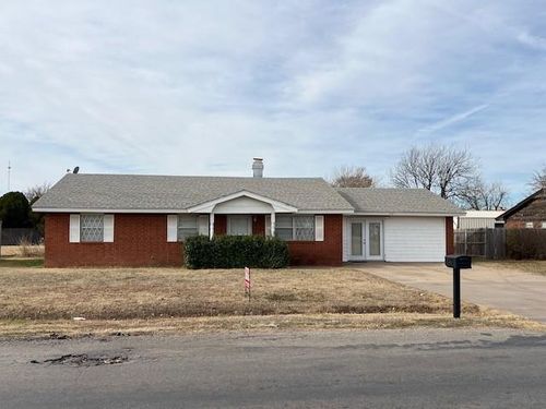 909 S Park Road, Hobart, OK, 73651 | Card Image