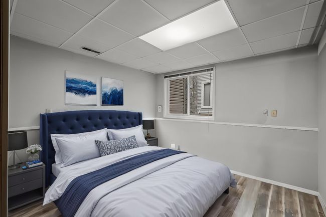05_4017_Fordham_Dr_NE5_mls-(2) - Bedroom - Standard - 2.jpg | Image 9