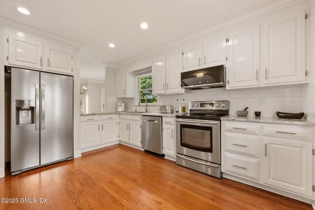 APT-9 - 172 Field Point Rd, Condo with 2 bedrooms, 3 bathrooms and null parking in Greenwich CT | Image 9