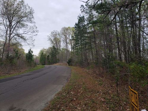 7092 Porter Dr, Oxford, NC, 27565-4815 | Card Image