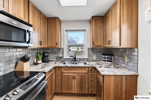 2405 Hancock St, Bellevue, NE, 68005-5413 | Card Image