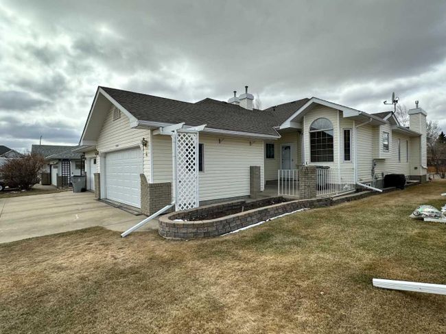 1108 18a Street Crescent, Home with 4 bedrooms, 3 bathrooms and 4 parking in Wainwright AB | Image 25