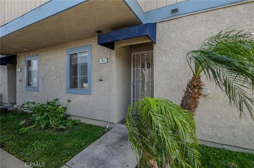 8D Date St, Fontana, CA, 92336 | Card Image