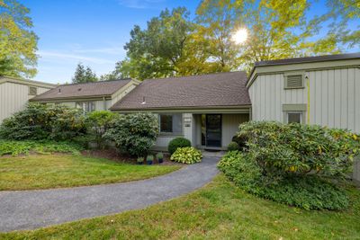 B - 597 Heritage Village, Condo with 2 bedrooms, 2 bathrooms and null parking in Southbury CT | Image 1