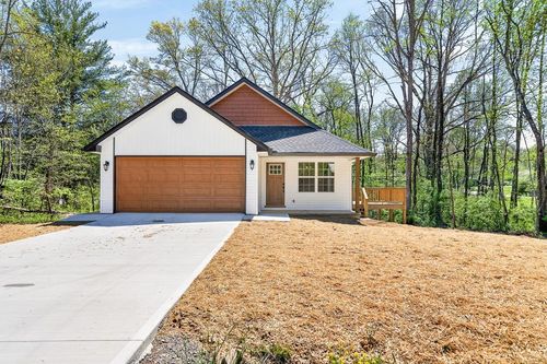 289 Rhodendron Cir, Crossville, TN, 38555-5313 | Card Image