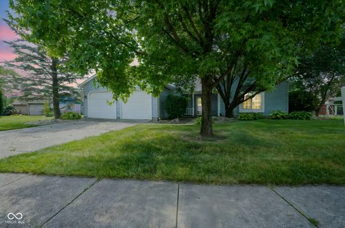 8809 Haddington Dr N, Indianapolis, IN, 46256-1146 | Card Image