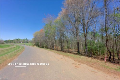 4 Alexander Farm Road, Harmony, NC, 28634 | Card Image