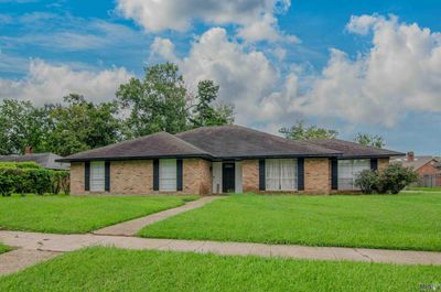 5906 Bennington Ave, House other with 6 bedrooms, 3 bathrooms and null parking in Baton Rouge LA | Image 1