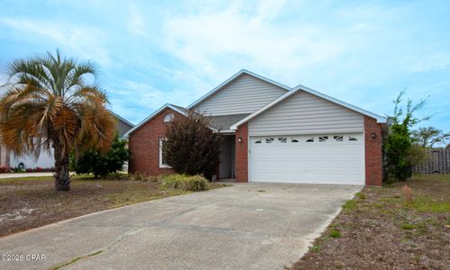 215 Gulf Aire Dr, Port St. Joe, FL, 32456-6125 | Card Image