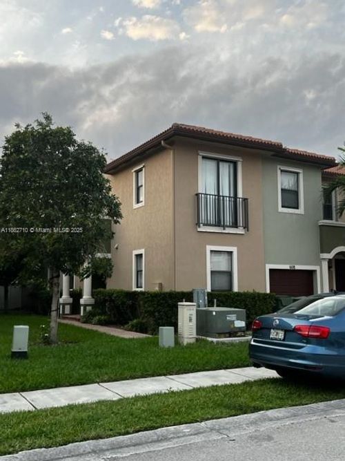 608-608 Ne 33rd Ter, Homestead, FL, 33033-7617 | Card Image