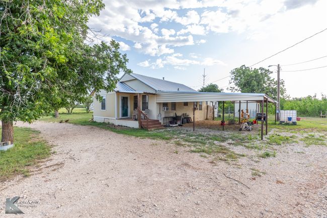 801 State Highway 153, House other with 4 bedrooms, 2 bathrooms and null parking in Wingate TX | Image 5