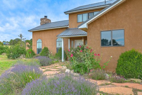 20 Steeplechase Dr, Tijeras, NM, 87059-5011 | Card Image