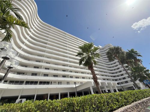 12c-5555 Collins Avenue, Miami Beach, FL, 33140 | Card Image