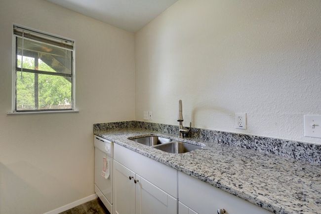 APT-103 - 4307 S 1 St St, Condo with 1 bedrooms, 1 bathrooms and 2 parking in Austin TX | Image 12