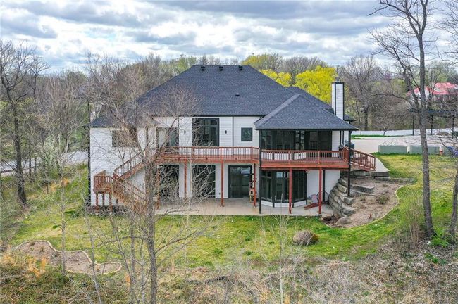1605 Washington St, House other with 6 bedrooms, 5 bathrooms and null parking in Tonganoxie KS | Image 38