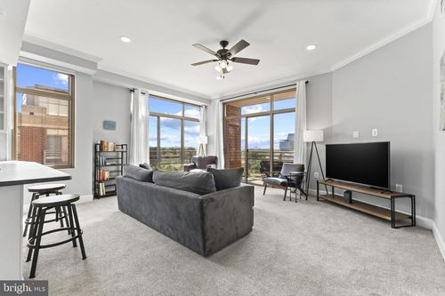623w-3600 S Glebe Rd, ARLINGTON, VA, 22202-2386 | Card Image