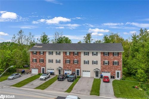 2616 Grand Tamarack Cres, Severn, ON, L3V7A8 | Card Image