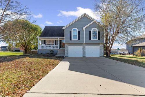 1509 Saddlebrook Rd, Raymore, MO, 64083-8183 | Card Image