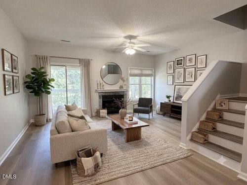 6011 Winterpointe Ln, Raleigh, NC, 27606-5013 | Card Image