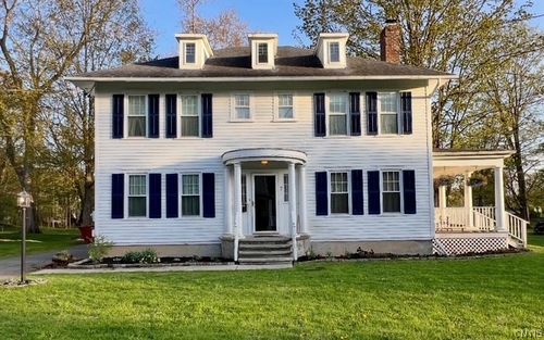 7 W Kendrick Ave, Hamilton, NY, 13346-1211 | Card Image