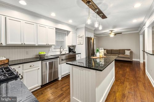 1100 Spring Ln, ABSECON, NJ, 08201-9706 | Card Image