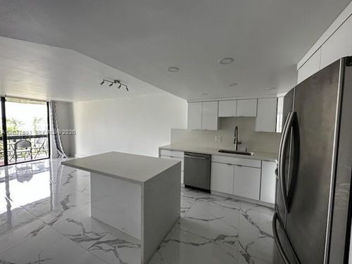 f301-8307 Sw 142nd Ave, Miami, FL, 33183 | Card Image