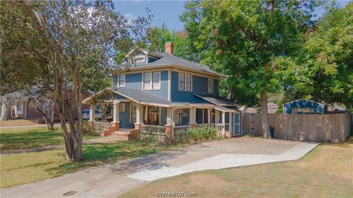 602 W Buck St, Caldwell, TX, 77836-1712 | Card Image