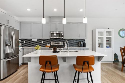 35254 Blossom Pl, Fallbrook, CA, 92028-6557 | Card Image